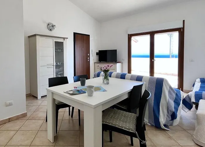 Attici Con Terrazzo Vista Mare كالاسيتا