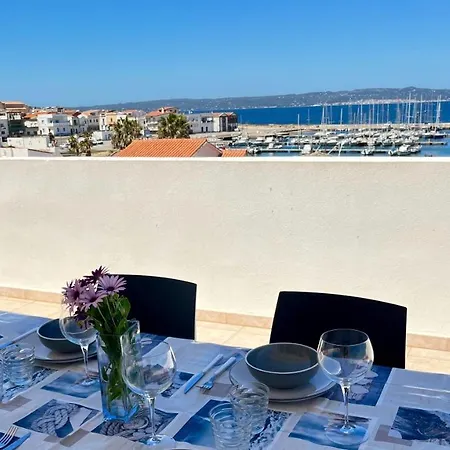 Апартаменты Attici Con Terrazzo Vista Mare *