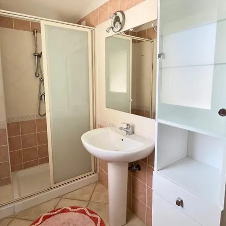 Attici Con Terrazzo Vista Mare Lägenhet Calasetta