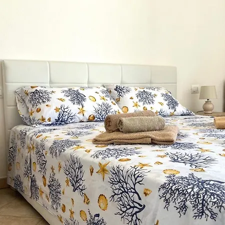 Attici Con Terrazzo Vista Mare Калазетта