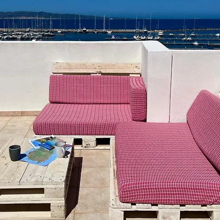 Attici Con Terrazzo Vista Mare Калазетта