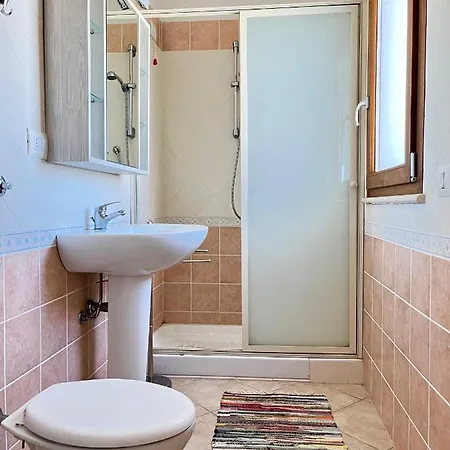 Lägenhet Attici Con Terrazzo Vista Mare