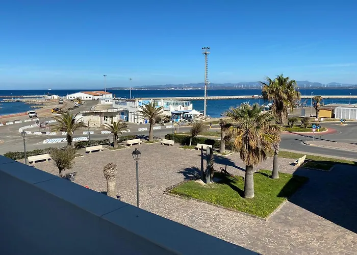Attici Con Terrazzo Vista Mare Daire Calasetta