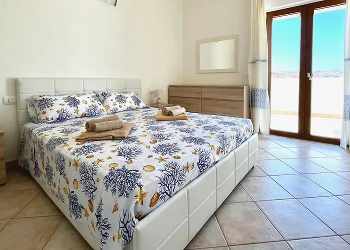 Attici Con Terrazzo Vista Mare Apartment *